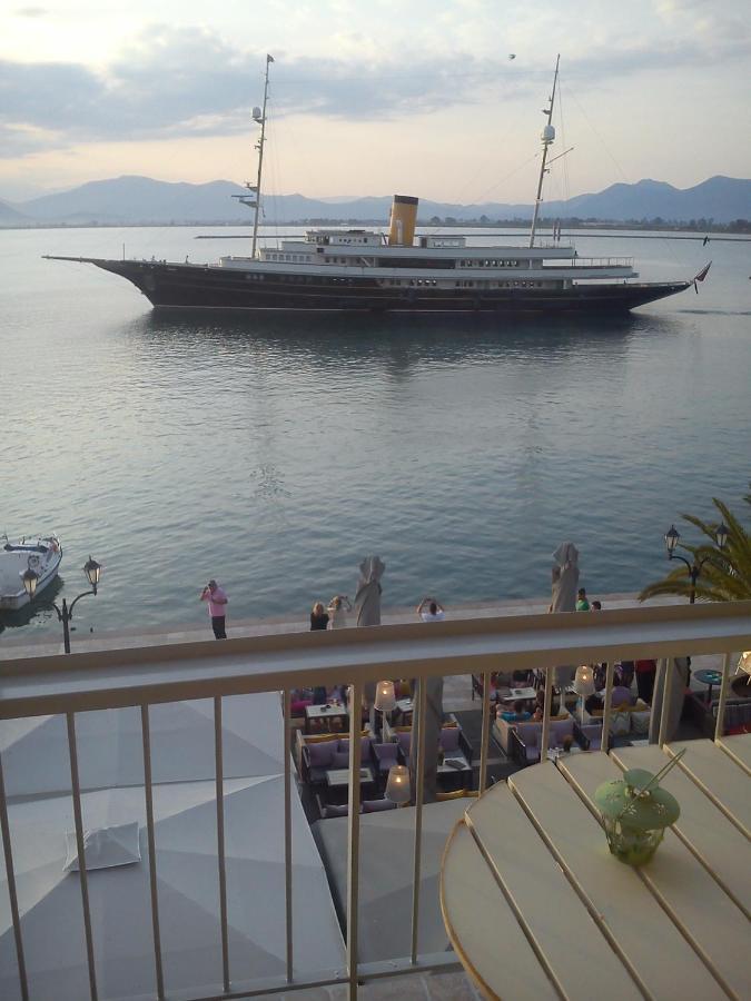 Di Fronte Alla Fortezza Nafplio Exteriér fotografie